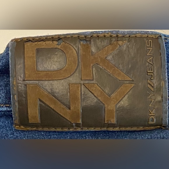 DNKY Sz-1R Previous Loved Good Condition Juniors Styled Skinny/LowCut/Flair - Picture 14 of 16